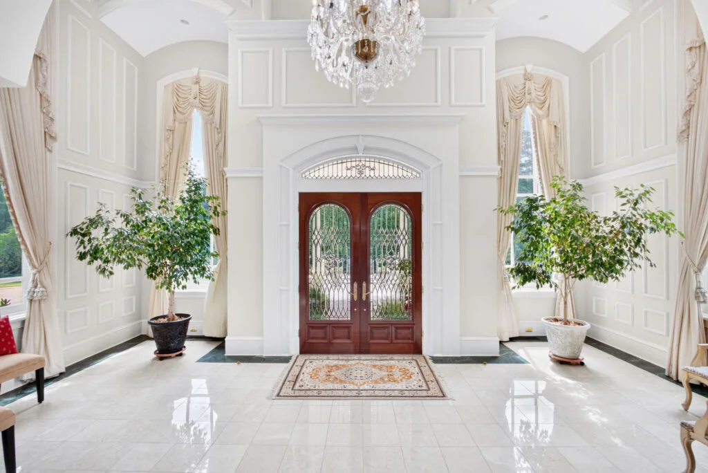 The Hart House · Interior photograph 2
