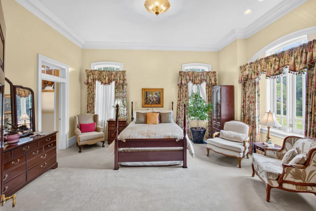 The Hart House · Interior photograph 50